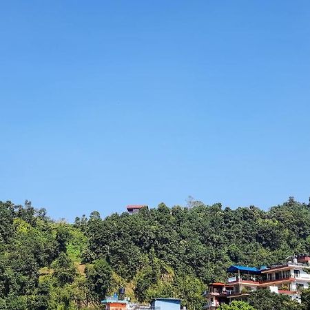 The Maple Inn Pokhara Bagian luar foto