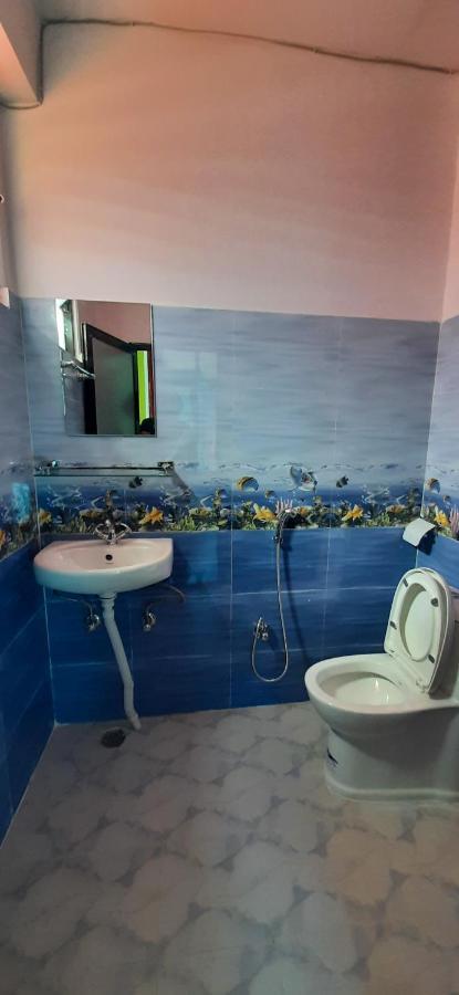 The Maple Inn Pokhara Bagian luar foto