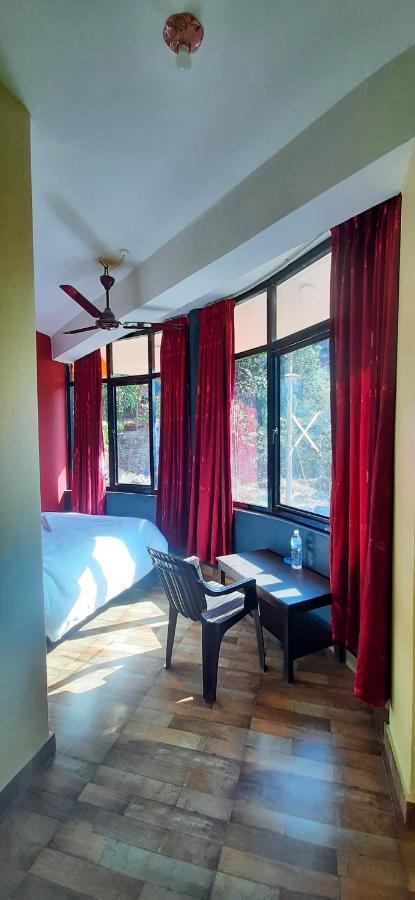 The Maple Inn Pokhara Bagian luar foto