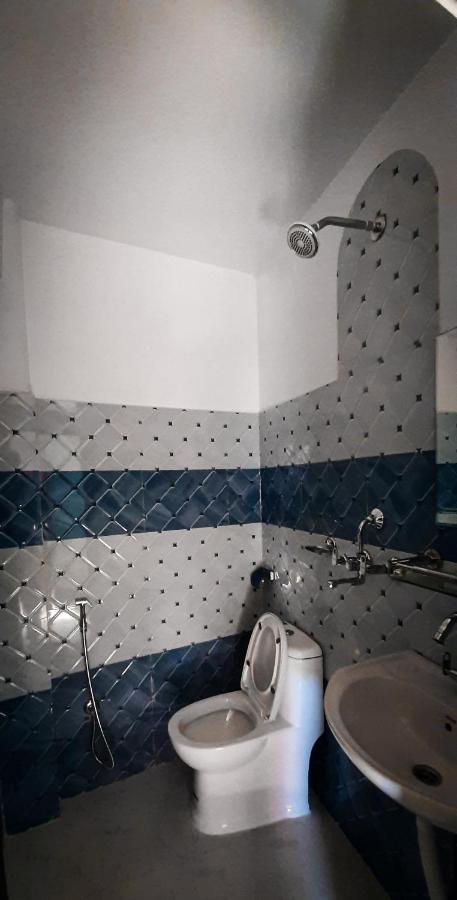 The Maple Inn Pokhara Bagian luar foto