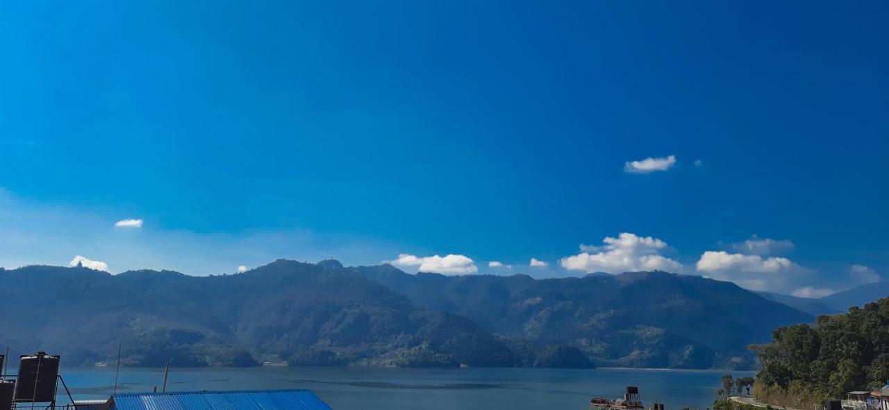 The Maple Inn Pokhara Bagian luar foto
