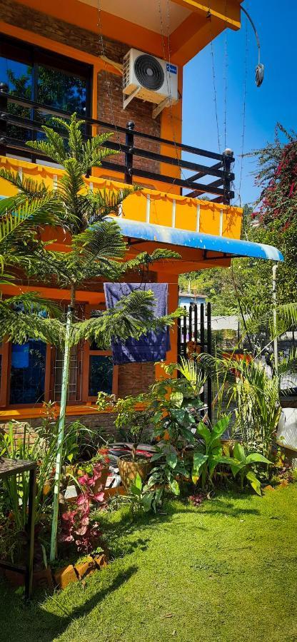 The Maple Inn Pokhara Bagian luar foto